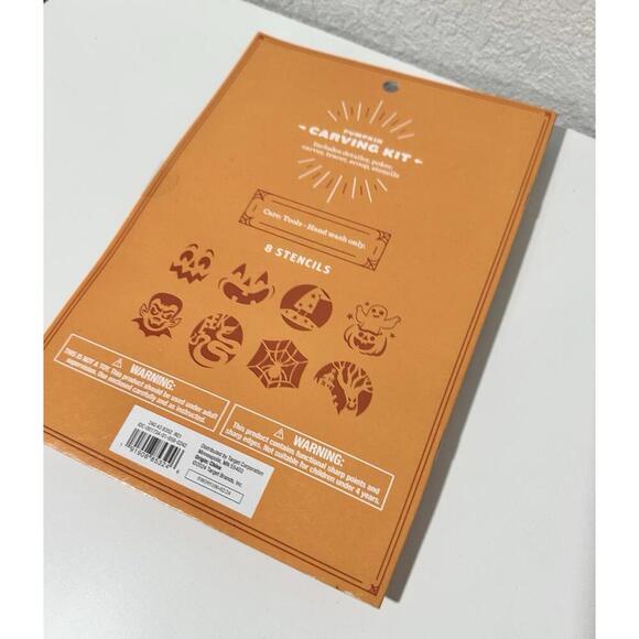 HYDE & EEK! Orange Pumpkin Carving KIt 5 Tools 8 Stencils Halloween Kids Crafts - Picture 3 of 4